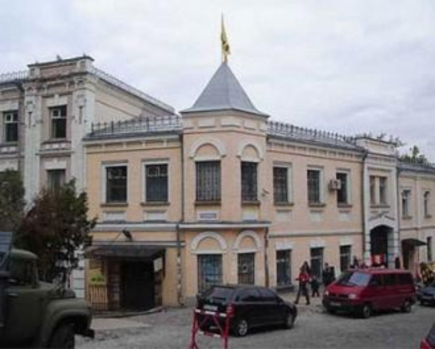 На Андреевском спуске снесли три исторических здания. Для Ахметова? (ФОТО)