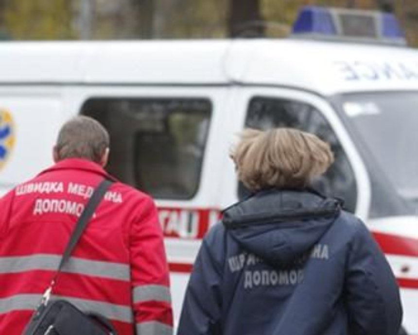 В Киеве напали на врача скорой помощи