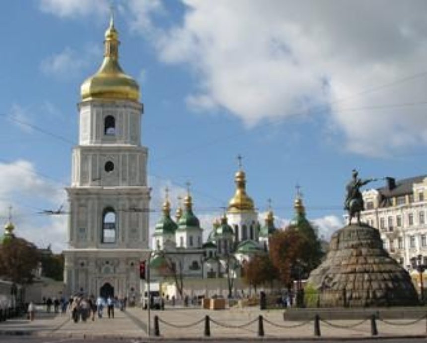 ГПУ хочет вернуть государству землю возле Софийского собора и Киево-Печерской лавры