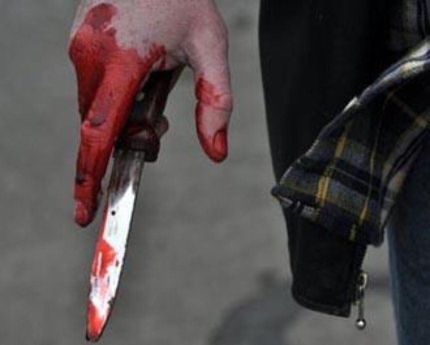 В Киеве мужчина в камуфляже зарезал знакомого после выхода на шашлыки