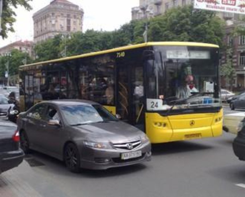 Киевляне смогут оценить городской транспорт