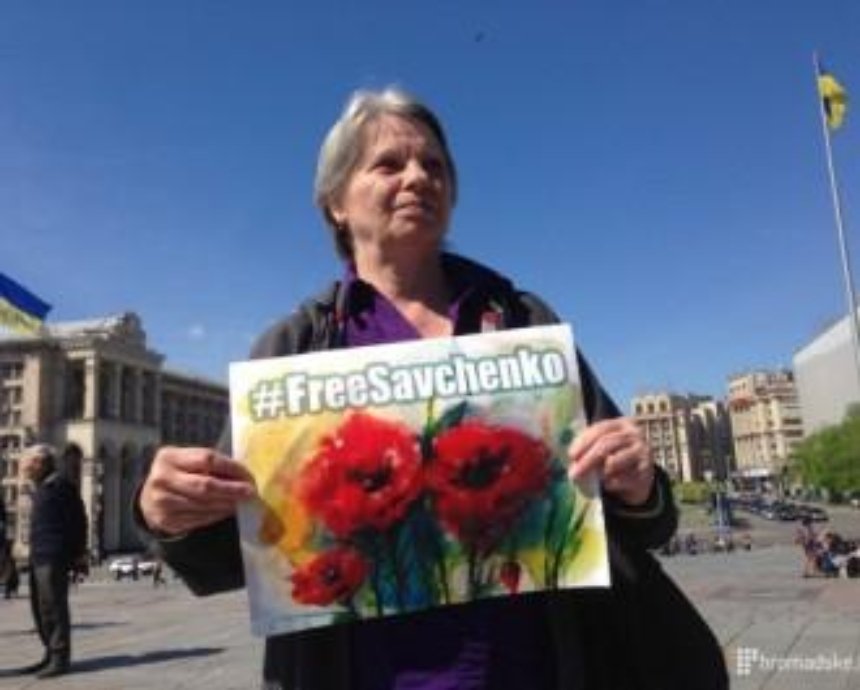 На Майдане вчера прошла акция в поддержку Надежды Савченко
