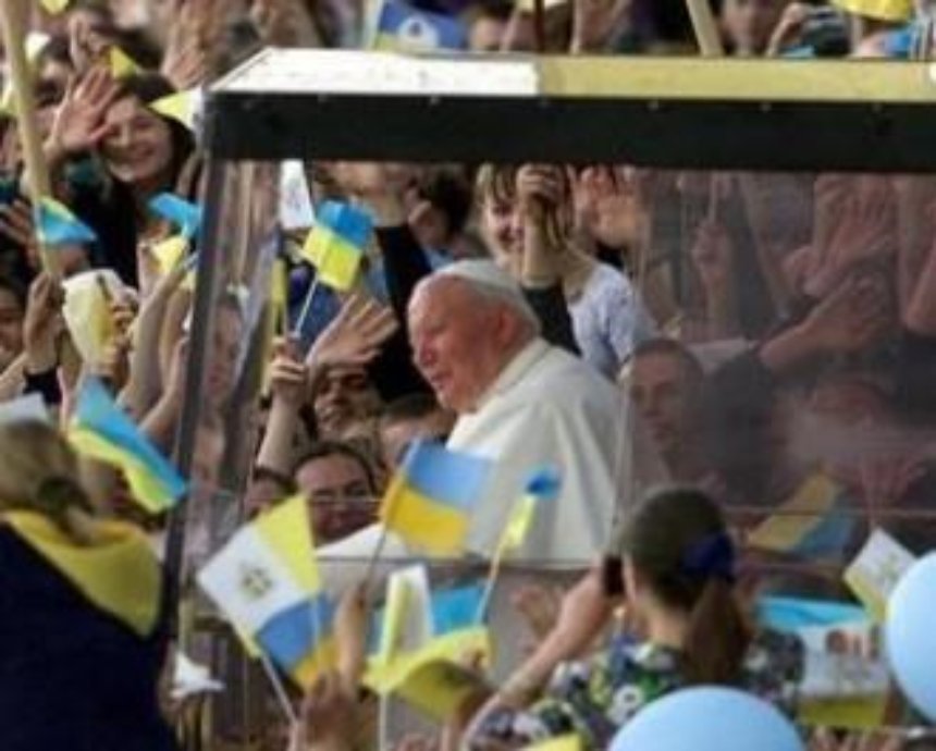 В Киеве появится улица имени Папы Римского