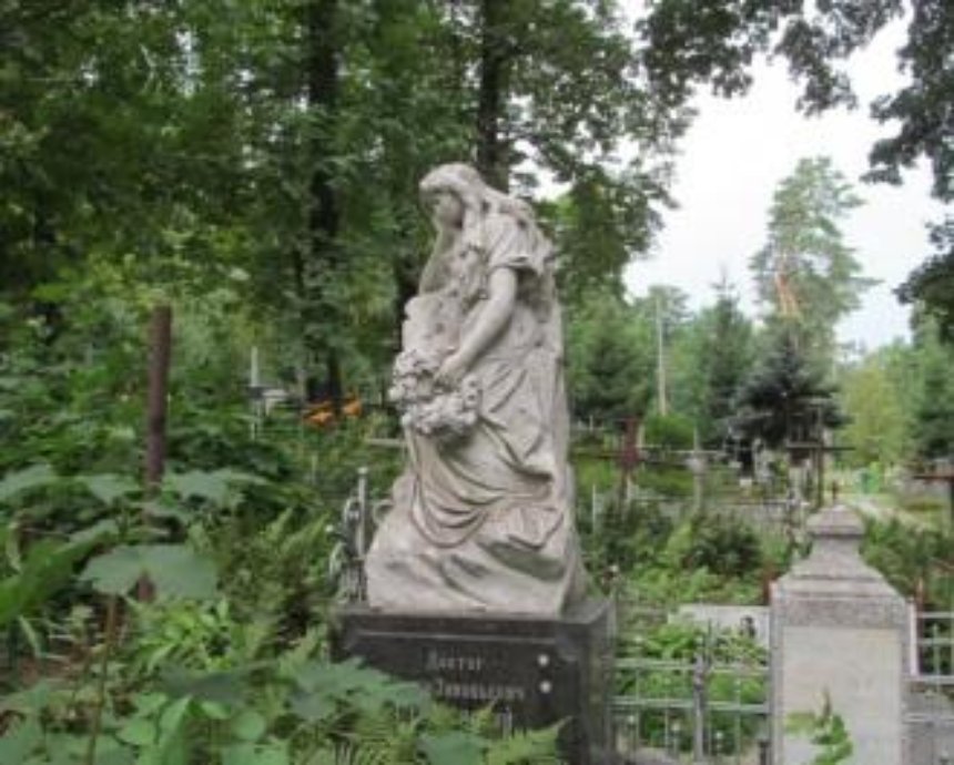 На Лукьяновском кладбище сделают евроремонт
