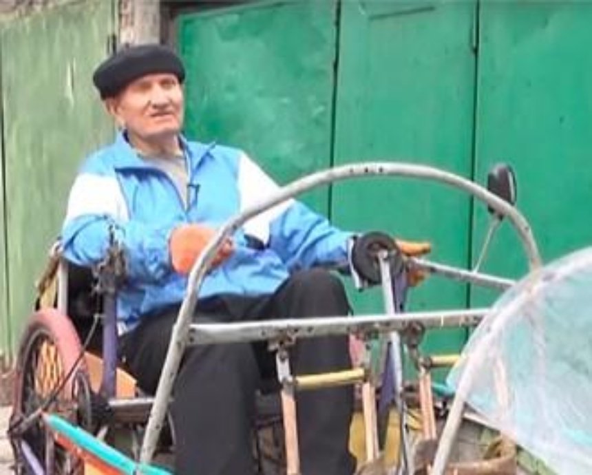 Киевлянин создал велолодку (видео)