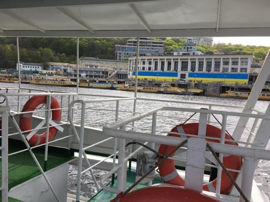 У Києві запустили пробний рейс річкового транспорту (фото, відео)