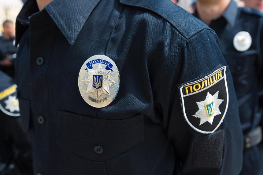 Под Киевом пьяная мать потеряла 7-летнюю дочку