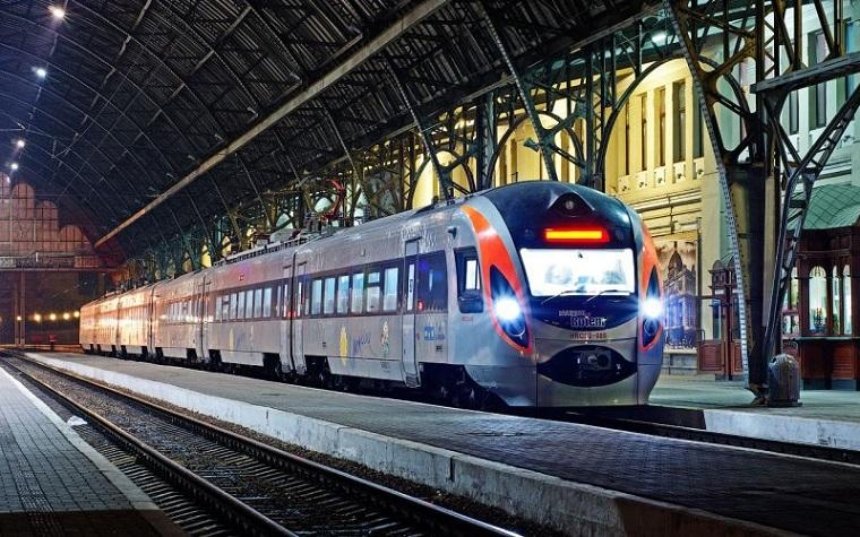 «Укрзализныця» запускает поезд из Киева в Ригу
