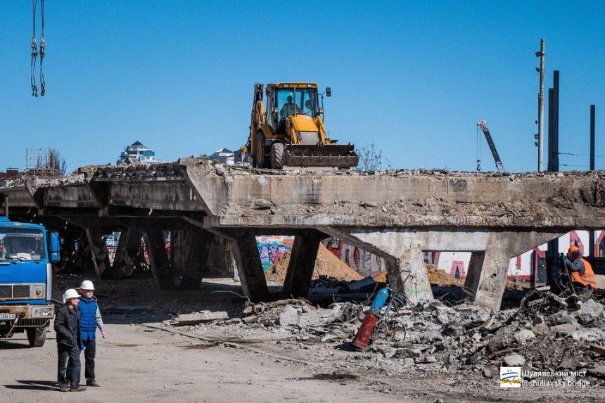 Из-за демонтажа Шулявского моста проспект Победы частично перекроют