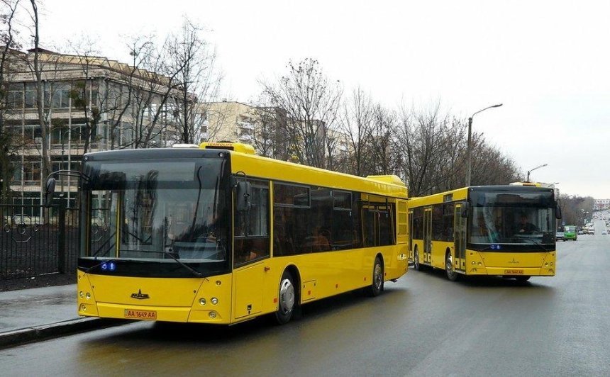 В «Киевпастрансе» назвали самые длинные автобусные маршруты