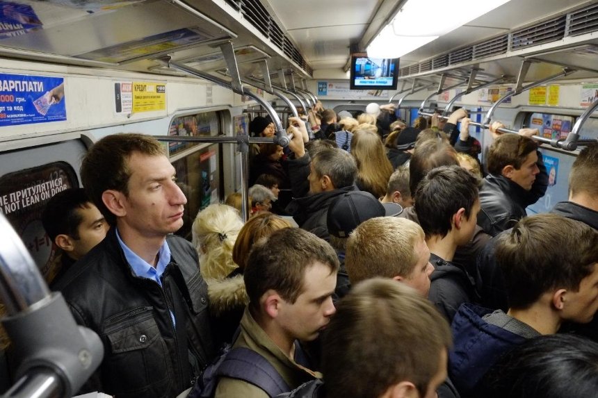 Чиновники хотят изменить правила проезда в метро