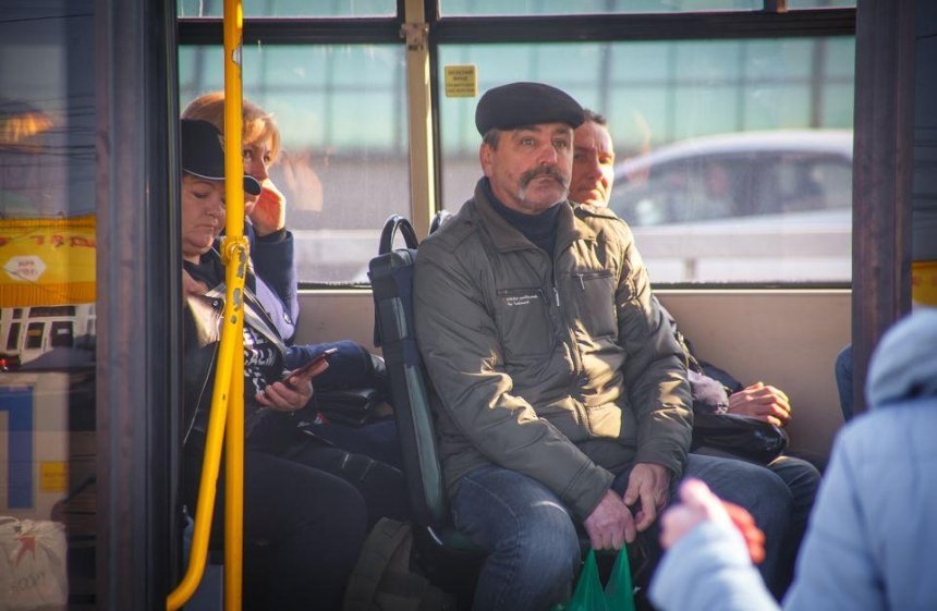 Министр Криклий рассказал, когда должен заработать общественный транспорт