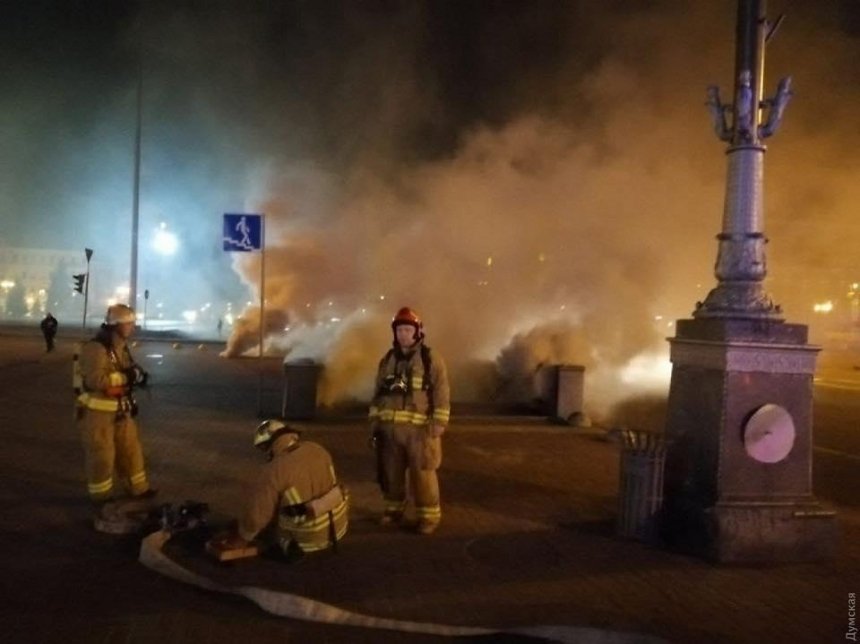 Пожар в коллекторе на Крещатике: абоненты «Укртелекома» остались без интернета