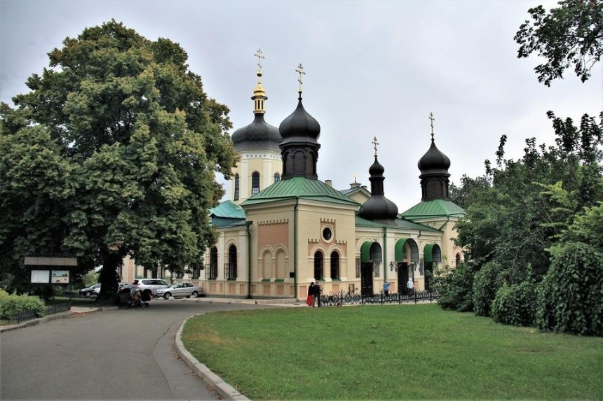 В Киеве на карантин могут закрыть еще один монастырь