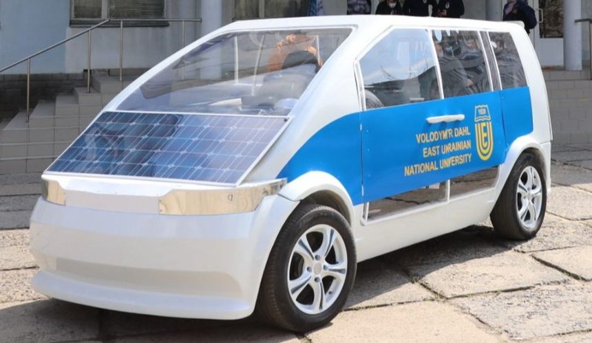 Украинские ученые и студенты создали электромобиль «Ева»