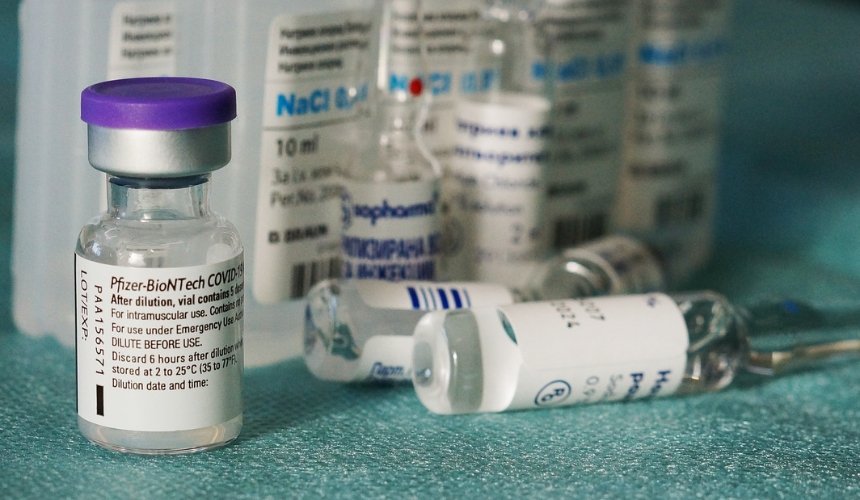 Украина должна получить почти 1 млн доз вакцины Pfizer, — Степанов