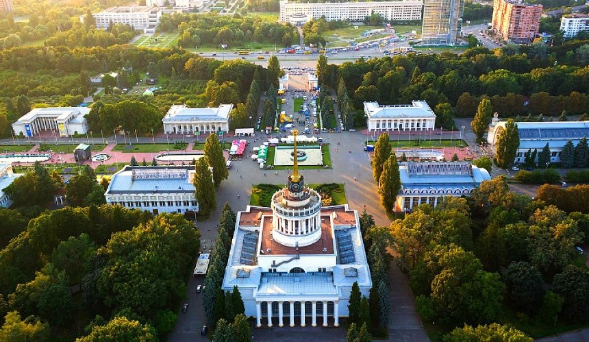 Лето направляется в Киев: какие локации начнут работать на ВДНГ