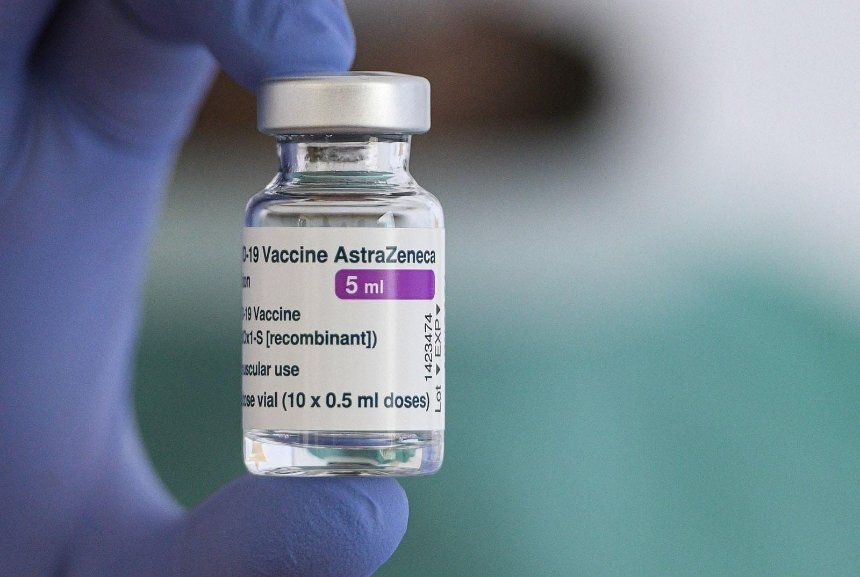 В агентстве по лекарствам ЕС заявили о связи между вакциной AstraZeneca и тромбами