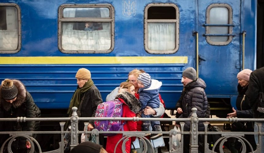 Жителів Донецької і Луганської областей просять евакуюватися, поки є можливість (оновлено)