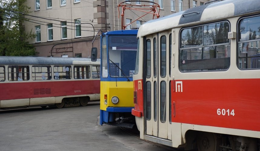 У Києві відновили низку трамвайних і тролейбусних маршрутів: список