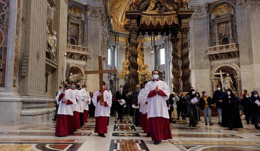 У Ватикані хочуть провести Хресну дорогу за участі росіянки та українки