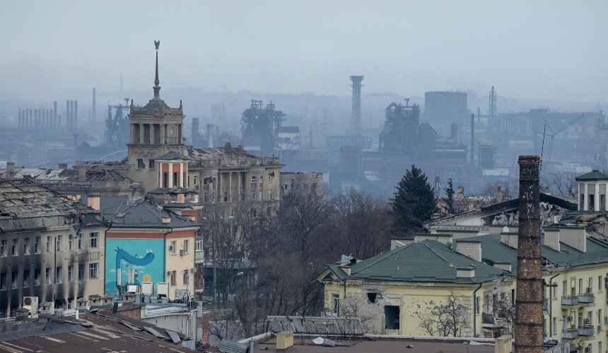 Троє людей мають ознаки отруєння після хімічної атаки по Маріуполю - Білецький