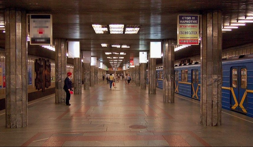 Київське метро відновить рух обома коліями на синій та зеленій гілках