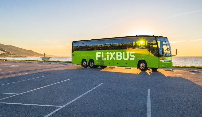 Flixbus відновлює міжнародні рейси до України: маршрути