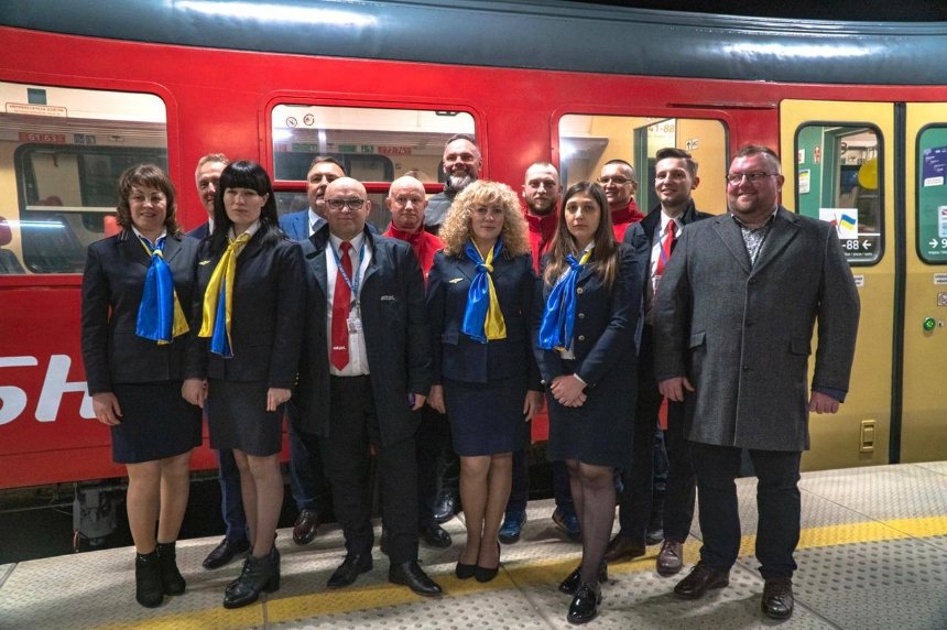 Україна успішно провела першу тестову поїздку до Польщі євроколією. Залізничники 6 квітня завершили випробувальну поїздку маршрутом Люблін – Рава-Руська євроколією 1435 мм.