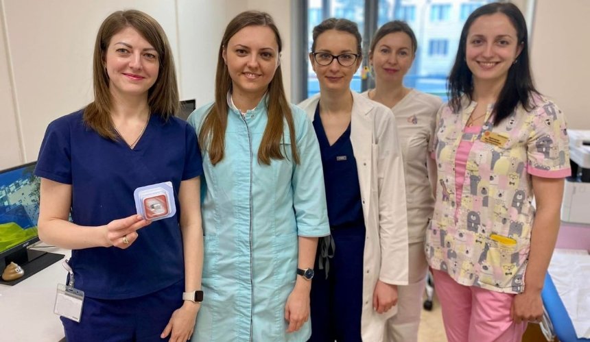 В київській клініці Охматдит вперше в Україні використали ендокапсулу для обстеження дитини