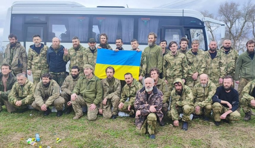 Великодній обмін полоненими: Україна повернула 130 військових 16 квітня 2023 року