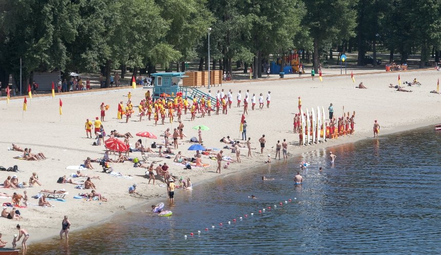 У Києві влітку планують відкрити усі муніципальні пляжі