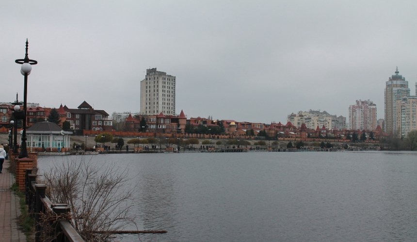 Паводок у Києві: рівень води в Дніпрі знижується