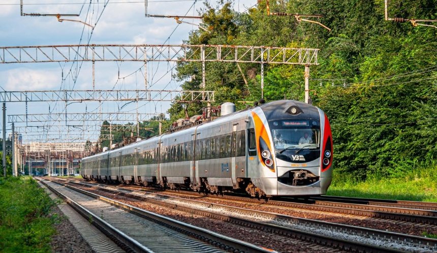 Укрзалізниця повертає швидкісний поїзд Інтерсіті+ з Києва до Одеси: розклад руху