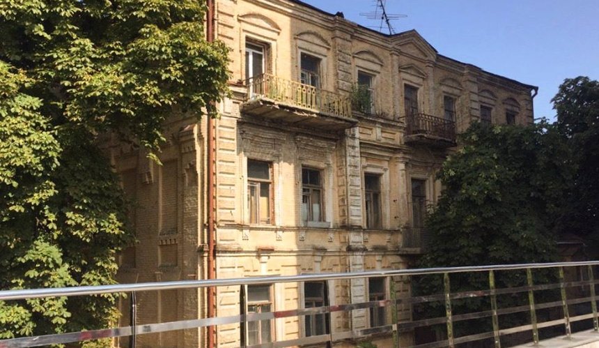 У Києві в історичній садибі Горбунової відновили будівельна роботи