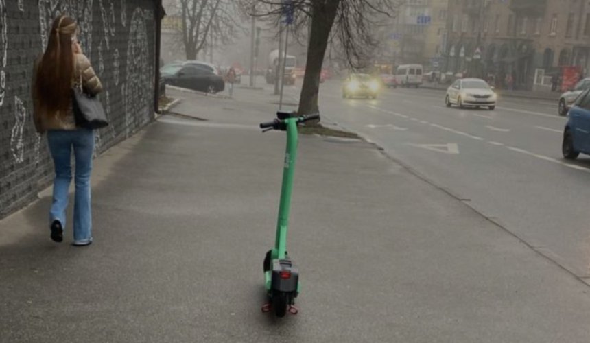 У Києві відкрився сезон електросамокатів