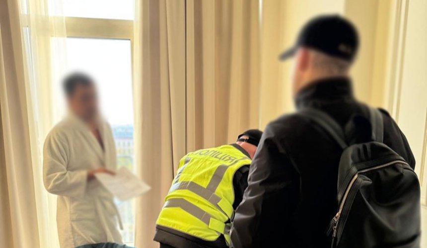 Заступнику голови КМДА вручили підозру у переправленні призовників за кордон: що відомо