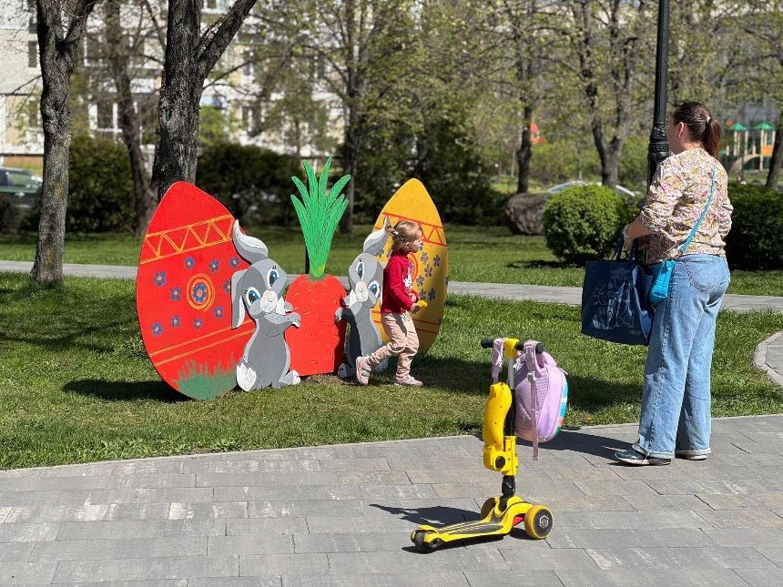 У Дарницькому районі Києва облаштували Великодню фотозону: деталі