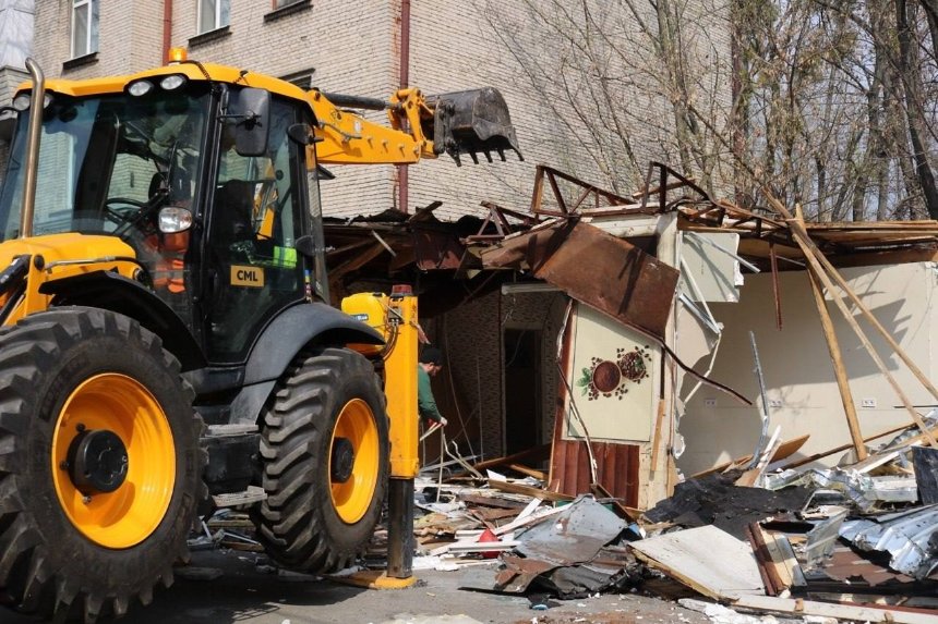 У Солом'янському районі прибрали незаконні МАФи