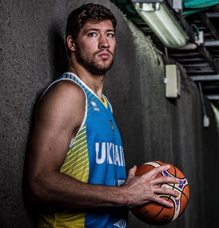 Стало відомо, хто буде новим "Холостяком" у шоу СТБ