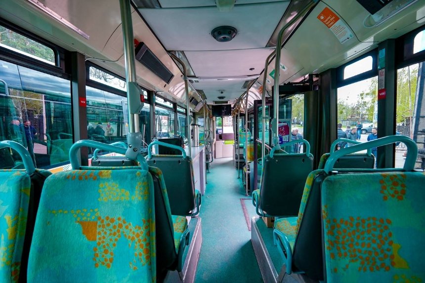 Буча отримала сучасні автобуси від Франції