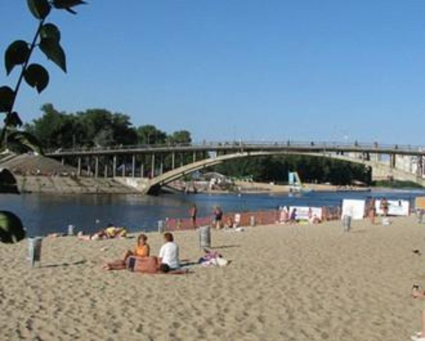 Открываем пляжный сезон. Рейтинг пляжей Киева