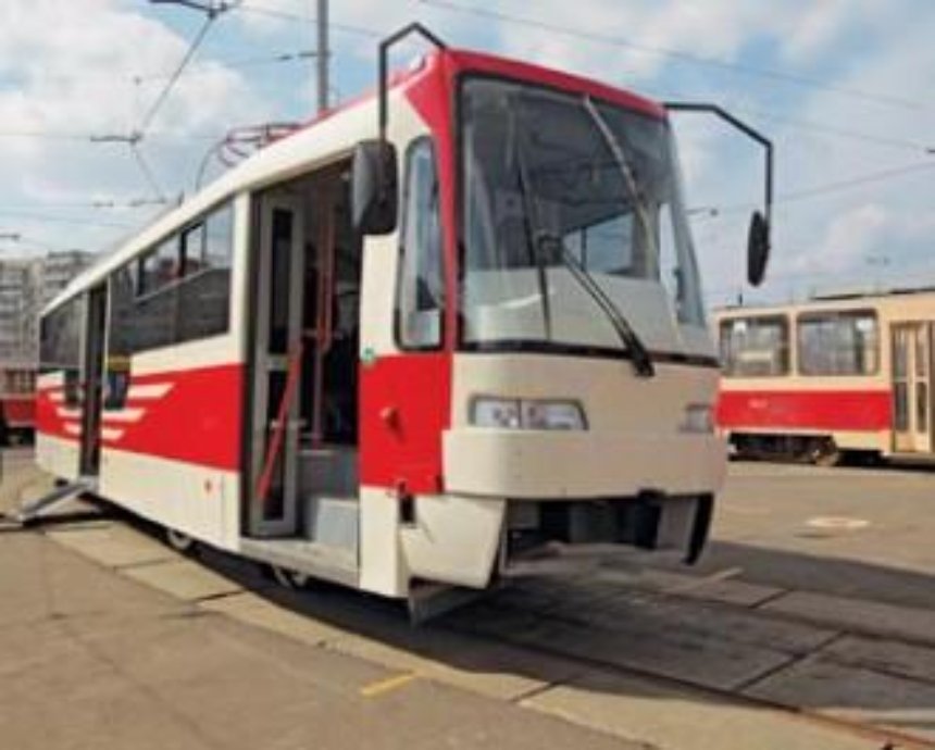 На маршруты выходят первые киевские трамваи