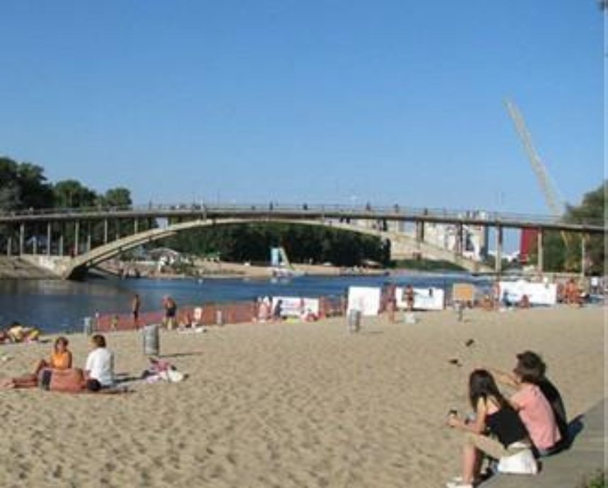 В Гидропарке официально открылись пять пляжей