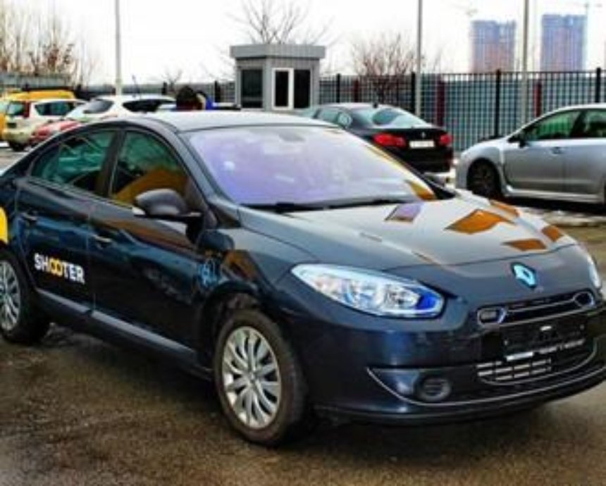 Секретариат Киевсовета планируют пересадить на электромобили