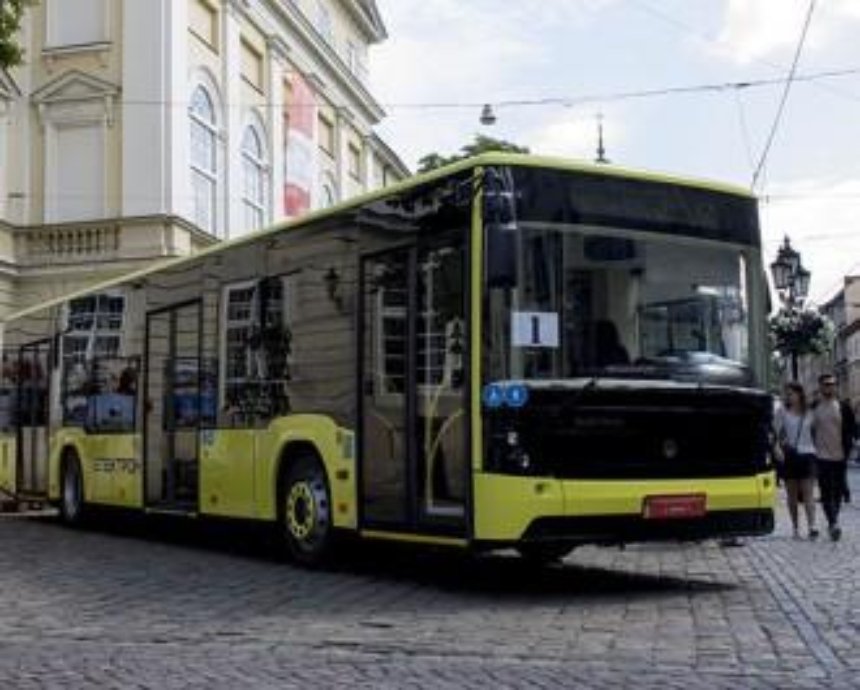 Життя сусідів: По вулицям Львова будуть курсувати українсько-німецькі автобуси «Електрон» (фото)
