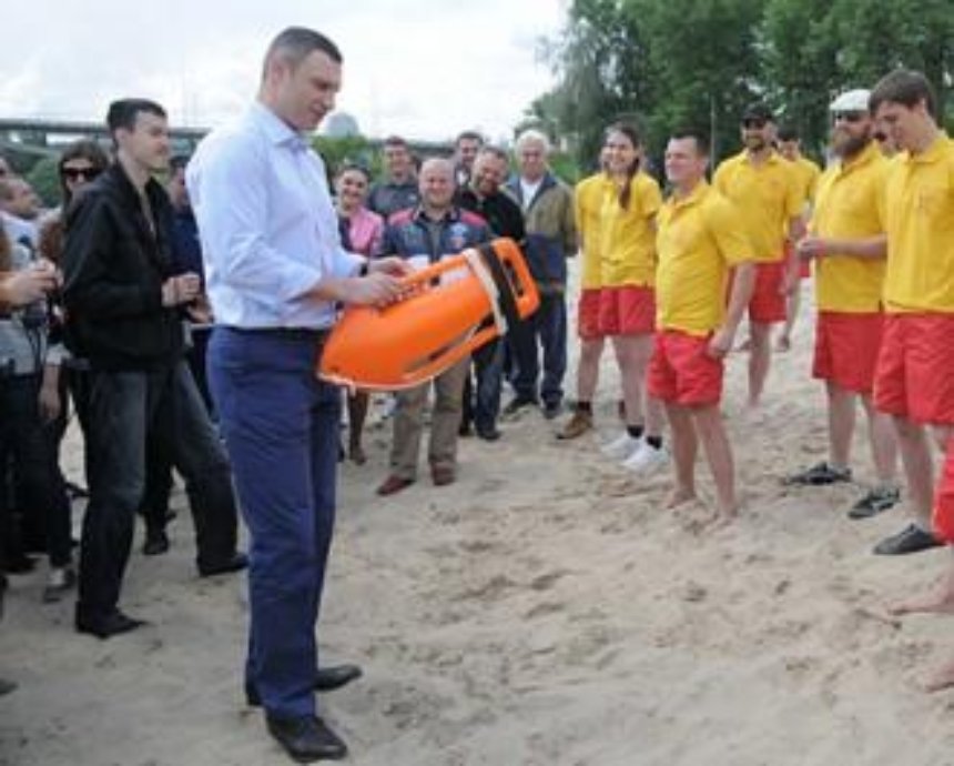Віталій Кличко перевірив підготовку столичних пляжів до купального сезону