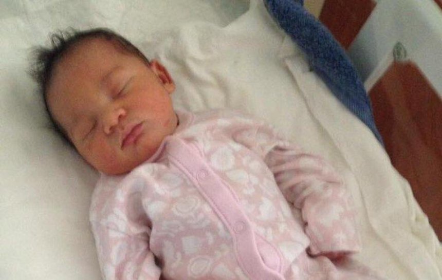 Киевская пара пыталась продать свою новорожденную дочь