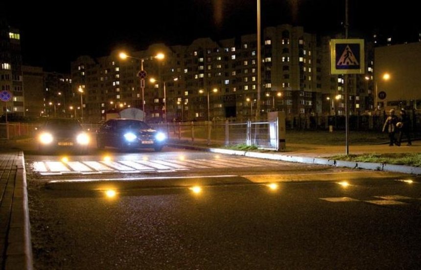 На пешеходных переходах Киева появится сенсорное освещение