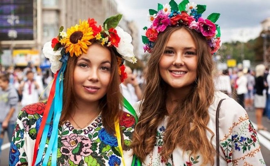 Киевлян приглашают на фотосессию в вышиванках